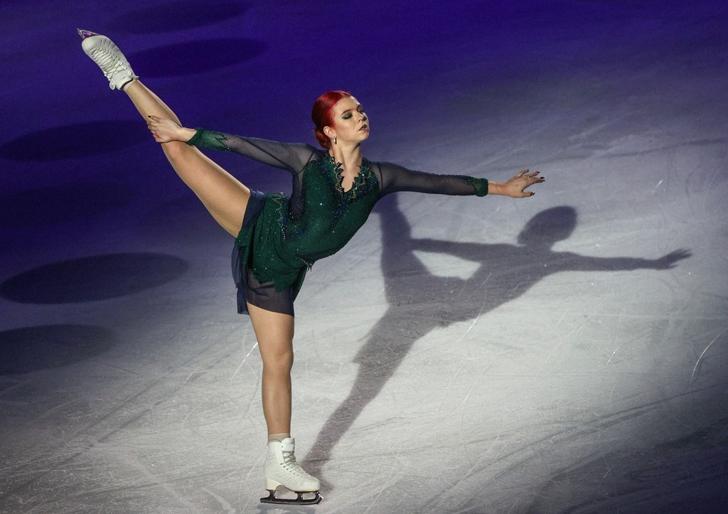 Стих мы ищем находим теряем. Джордж маккэй кадры. Увела парня. Цитаты про кидал. Поздно встретились с тобой.