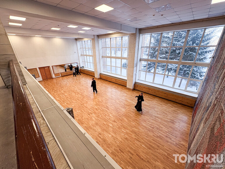 Зал отремонтировали, но не хватает тепла: как живет томский Дворец пионеров