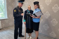 Жители сгоревшего дома Нарышкиных в Тамбове переехали в новые квартиры
