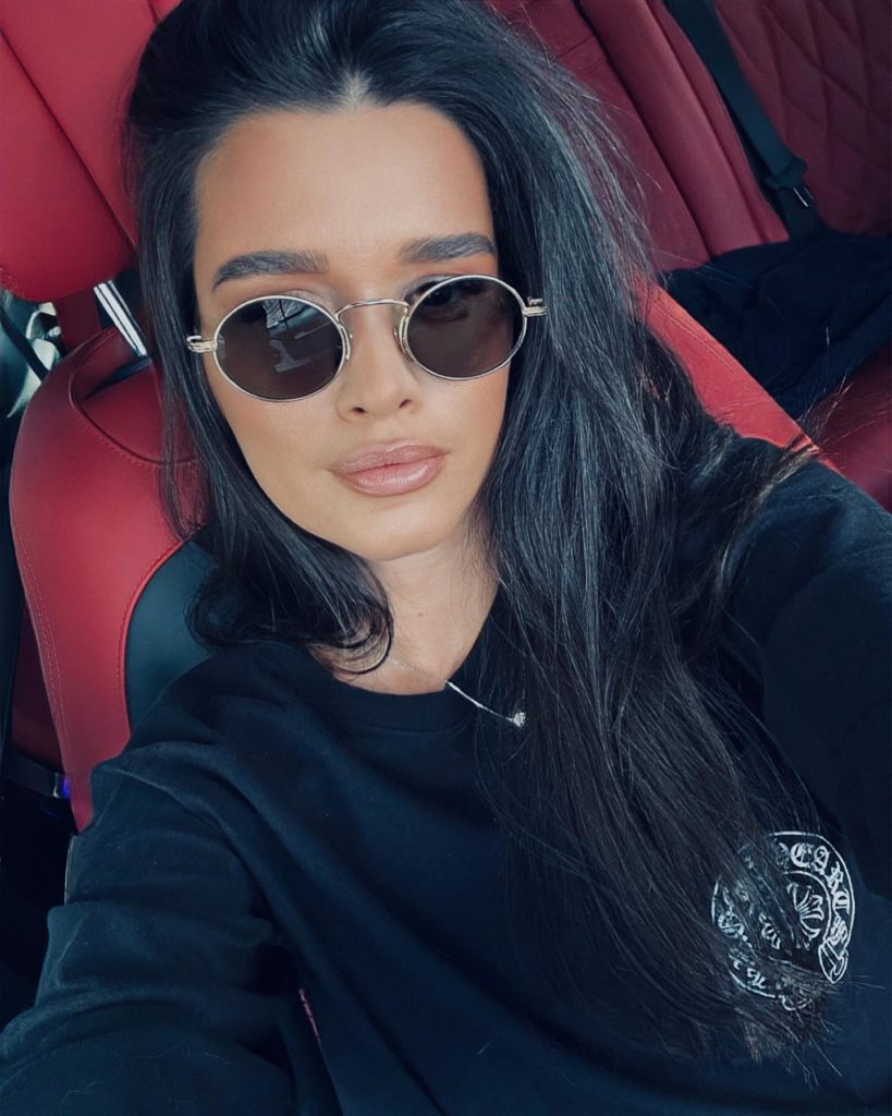 Ксения Бородина собирается заключить брачный договор с возлюбленным Сердюковым