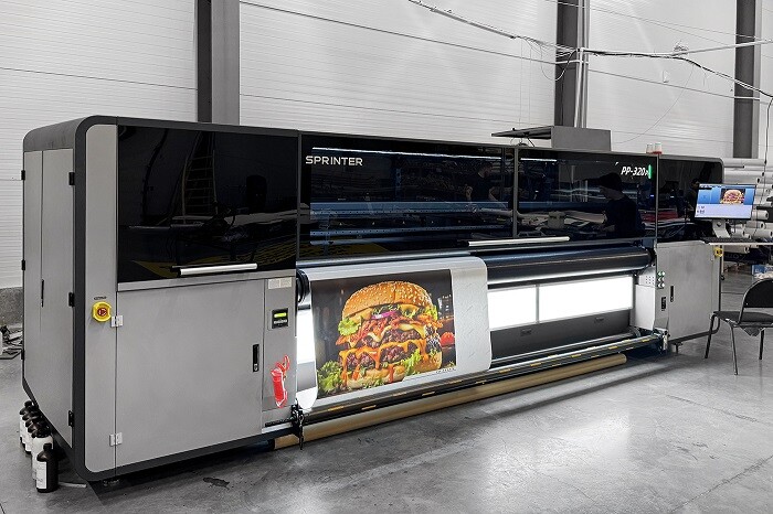 В России состоялся первый запуск промышленного гибридного УФ-принтера Sprinter PP-