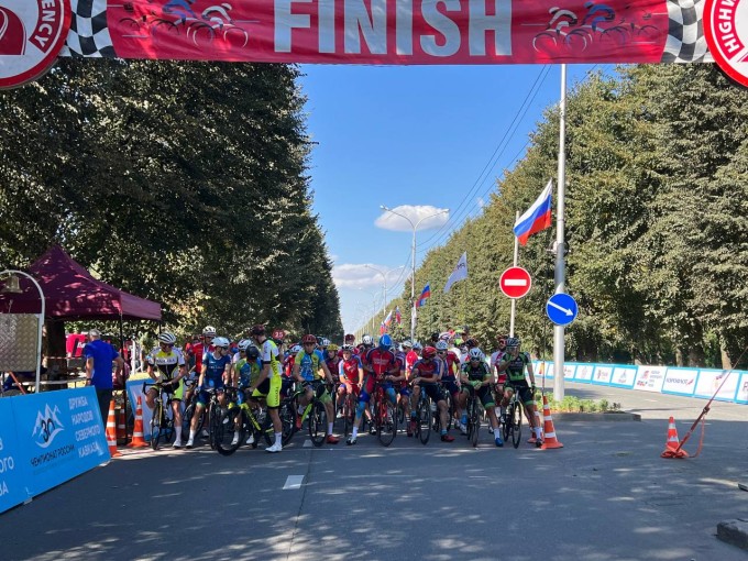 Во Владикавказе стартовал первый этап многодневной велогонки среди мужчин «Дружба народов Северного Кавказа».
