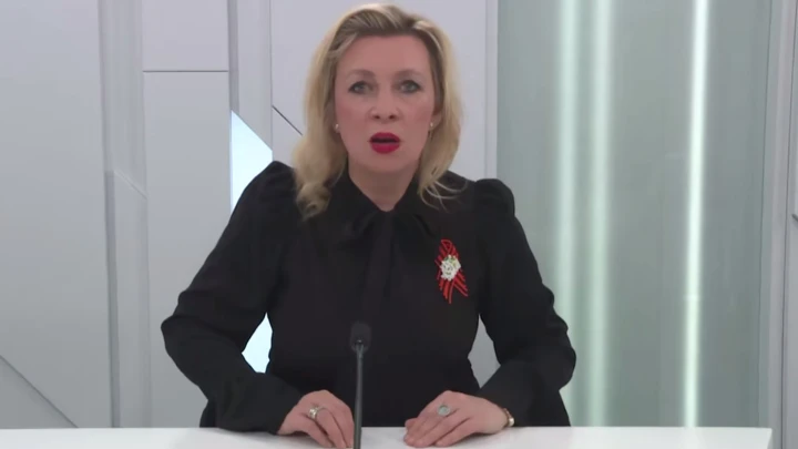 Захарова предупредила, что удар по Киеву неизбежен при провокации на Параде Победы