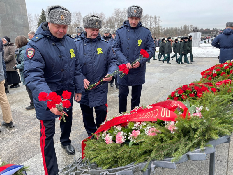 27 января мероприятия в санкт петербурге. 27 Января 2023 на Пискаревском. День снятия блокады Ленинграда 2023. Генерал полиции РФ. Снятие блокады Ленинграда в 2023 году.