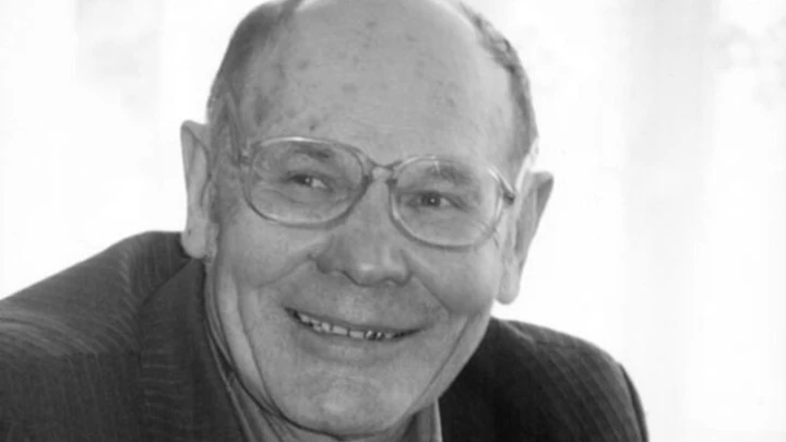 Поэт и учитель из Лучших людей России скончался в Новосибирской области