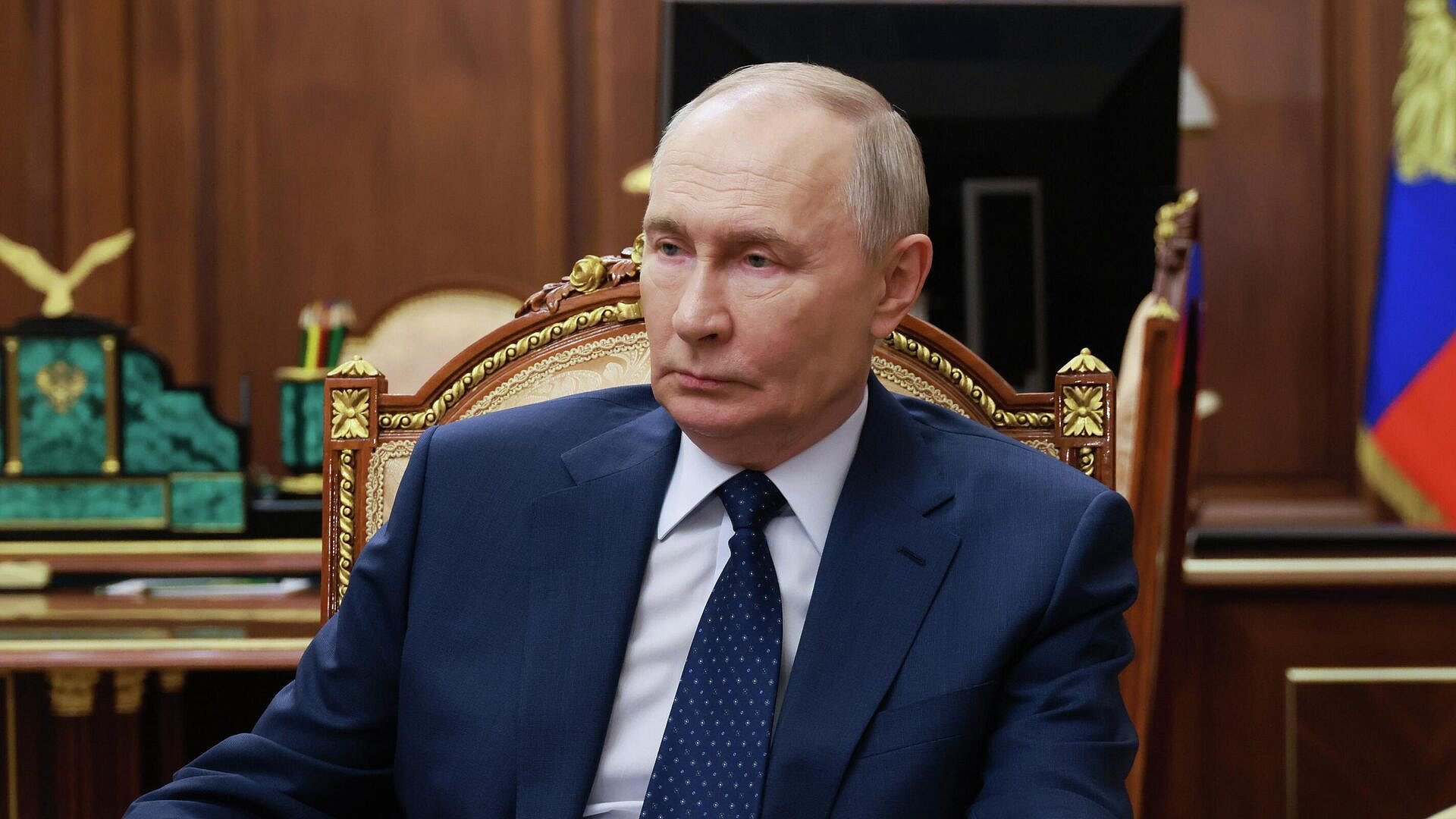 Путин готовится к переговорам с зарубежными гостями, которые будут 9 мая