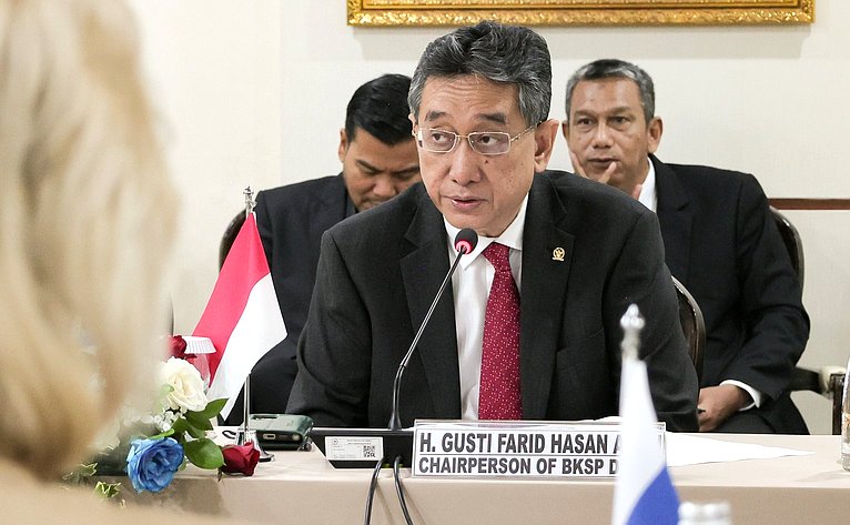 В рамках визита в Республику Индонезия делегация Совета Федерации провела ряд встреч