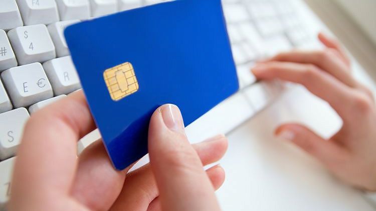 Детский банковский счет теперь под контролем родителей: что известно о нововведении