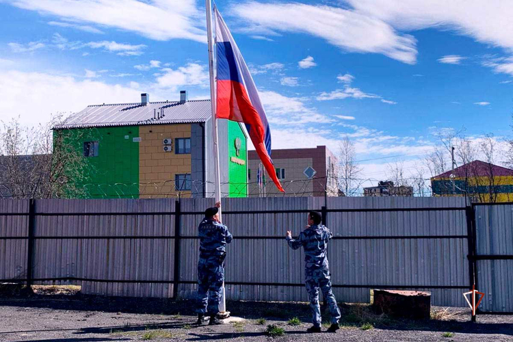 Торжественная присяга сотрудников спецподразделения Росгвардии состоялась на Ямале