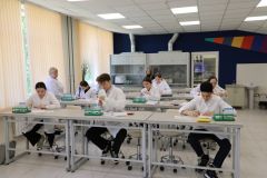 В Новочебоксарске прошла олимпиада по химии, приуроченная к юбилею «Химпрома» Химпром 