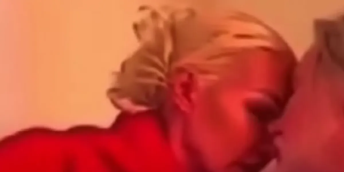 джигурда целует волочковой междуножный храм