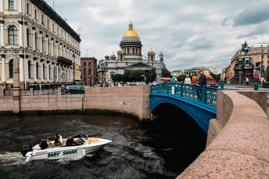 Какие неофициальные названия города «прижились» в Петербурге: не только Питер и Венеция — часть первая