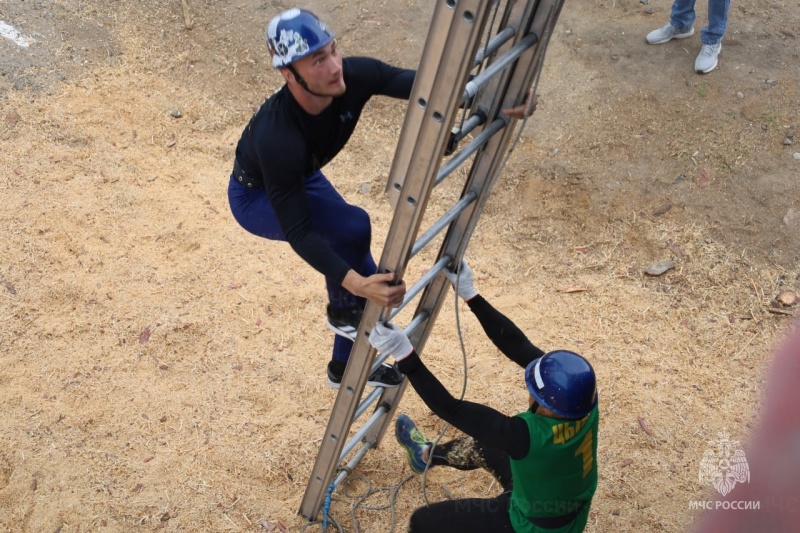 В Чите прошли соревнования по пожарно-спасательному спорту