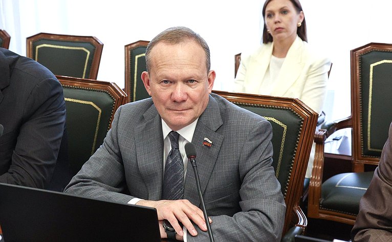 Виктор Зобнев
