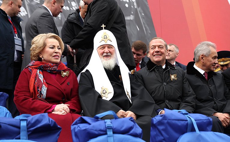 Председатель Совета Федерации Валентина Матвиенко присутствовала на военном параде в ознаменование 81-й годовщины Великой Победы