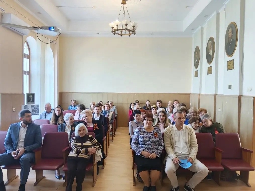 2.Торжественное собрание ко Дню Победы