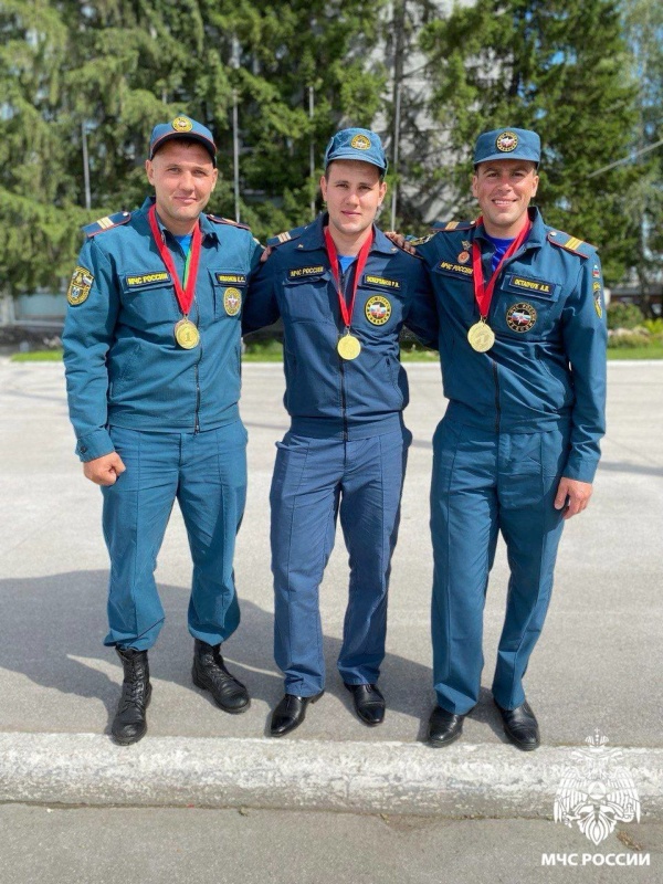 И в огонь, и в схватку: бердский пожарный стал призером чемпионата мира по самбо