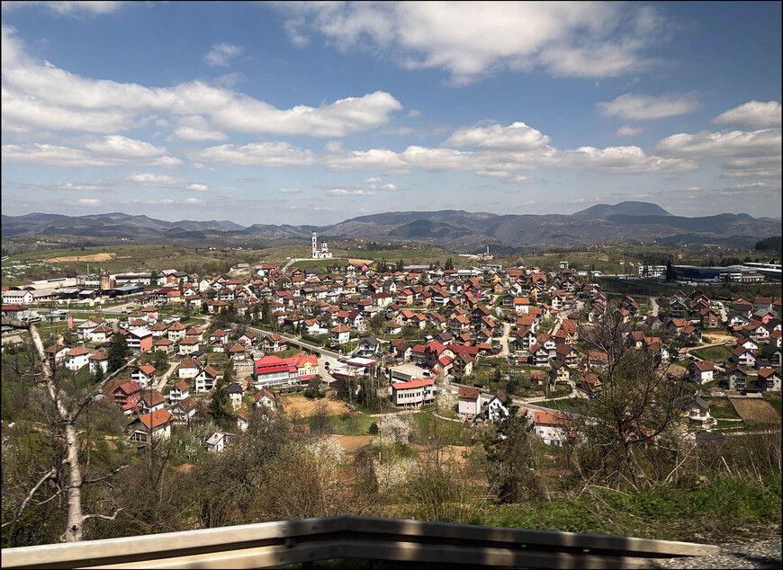 Панорамный вид на город Власеница