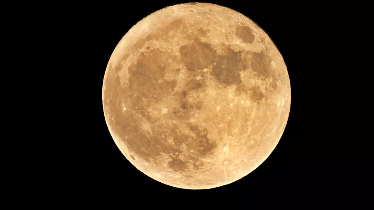 01.07 2023 г. Луна. Полная Луна. Полутеневое лунное затмение. Снимки Луны.