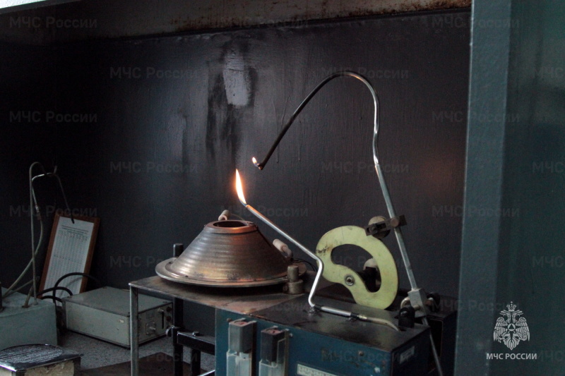 Ежегодно свыше 300 экспертиз проводит Испытательная пожарная лаборатория