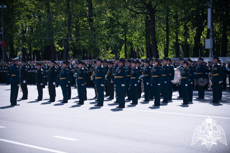 В Смоленске росгвардейцы приняли участие в музыкальном сопровождение Парада Победы