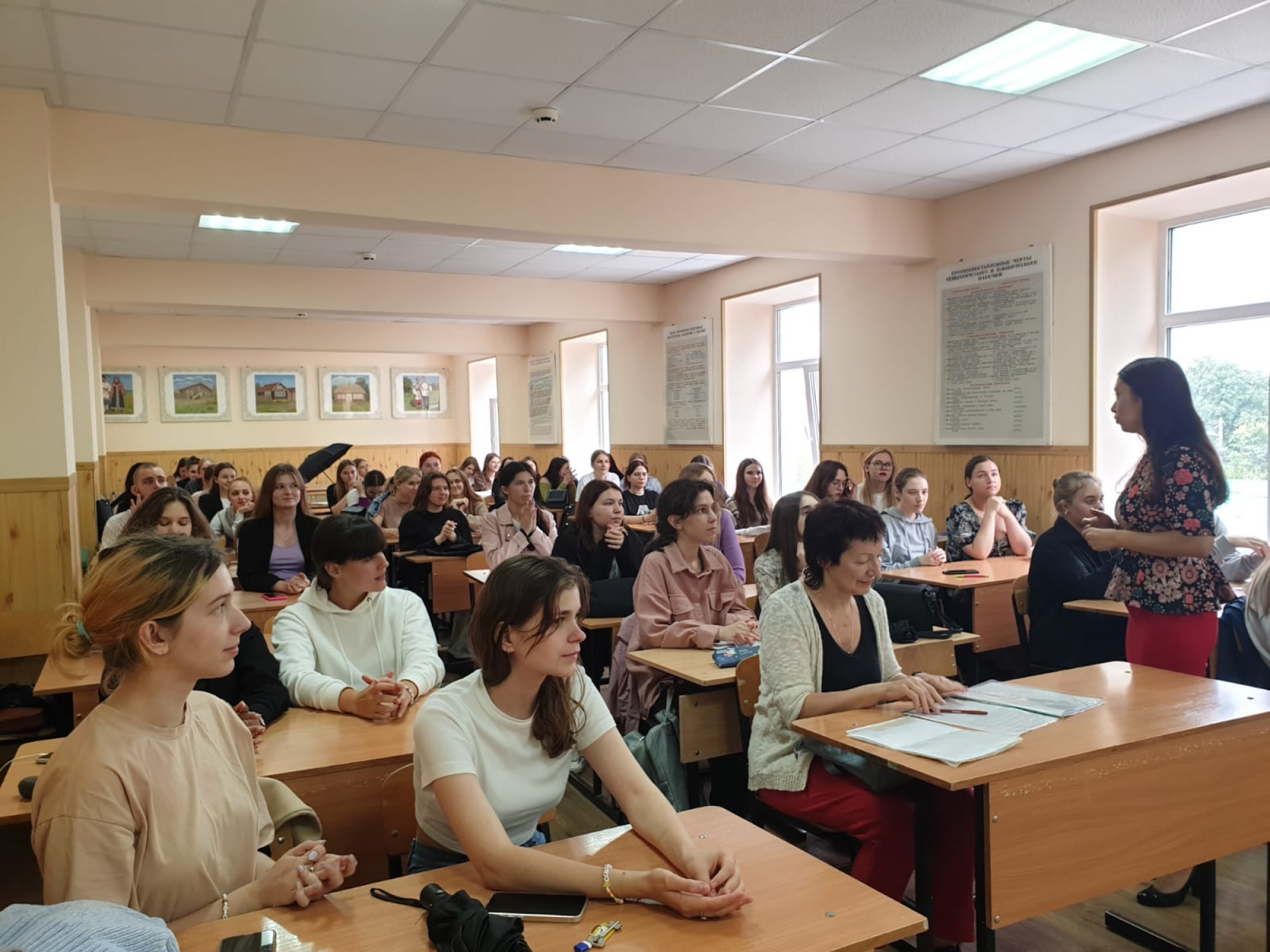 Воронежский пед. ВГПУ гуманитарный Факультет. Семинар в школе. Школа фото. Воронежский педагогический университет.