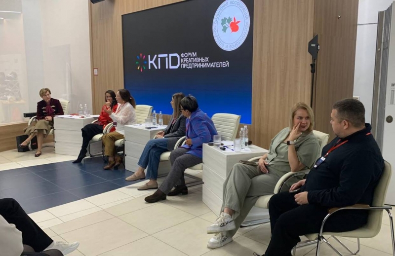 Мария Трофимова раскрыла секрет, как же появились знаменитые блины с нефтью