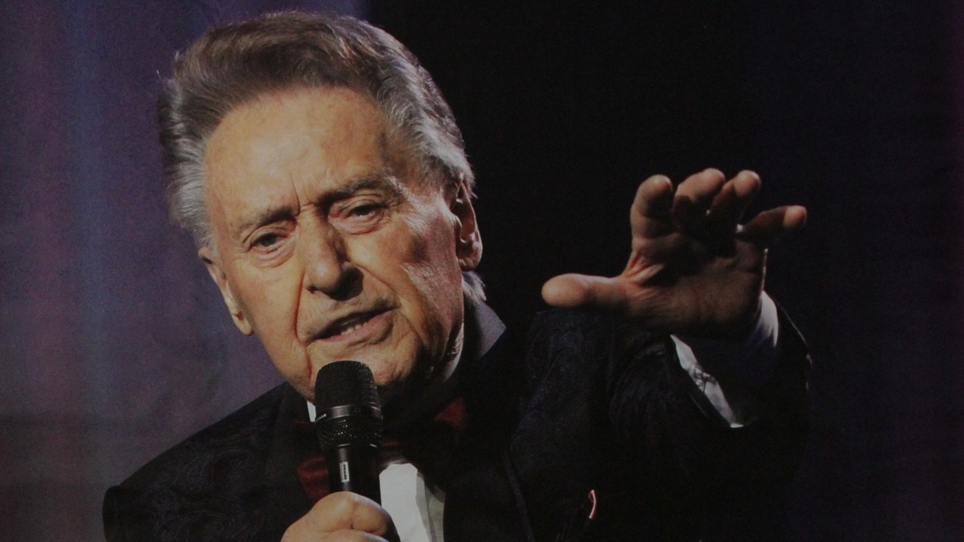 андрей дементьев кинокритик. андрей дмитриевич дементьев. андрей дементьев на сцене. концерт 95 лет дементьеву. валерий дементьев пермь конкурс.