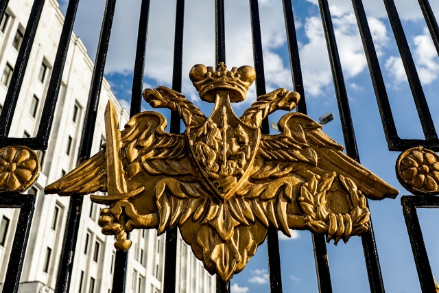 Российские военные вывезли в Крым 112 граждан РФ и других стран из Херсона