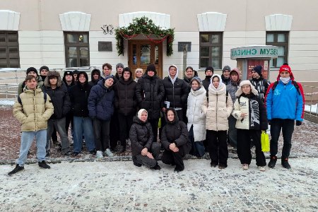 Студенты КГАСУ побывали в Национальной художественной галерее «Хазинэ»