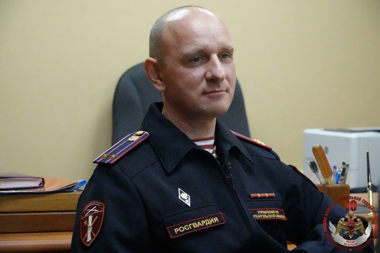 Замначальника центра лицензионно-разрешительной работы Росгвардии ответил на вопросы архангельских журналистов
