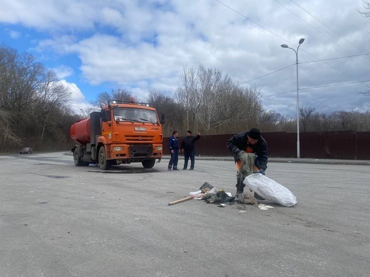 В Уфе на тропе здоровья убрали мусор после гневного поста главы района