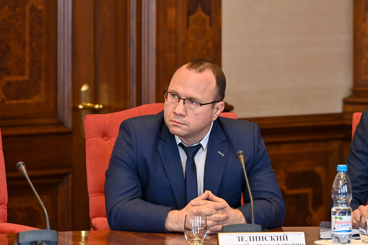 Изображение новости "«Нужно заканчивать эту историю»: Ростислав Гольдштейн потребовал реалистичную смету для реконструкции набережной в Сыктывкаре"