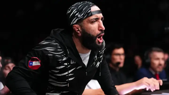 Чемпиона UFC Стрикленда заставят истекать кровью за оскорбления мусульман