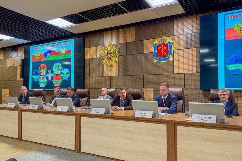 Международная инжиниринговая компания UST Inc. выступила соорганизатором сессии «Технологии устойчивого развития БРИКС»