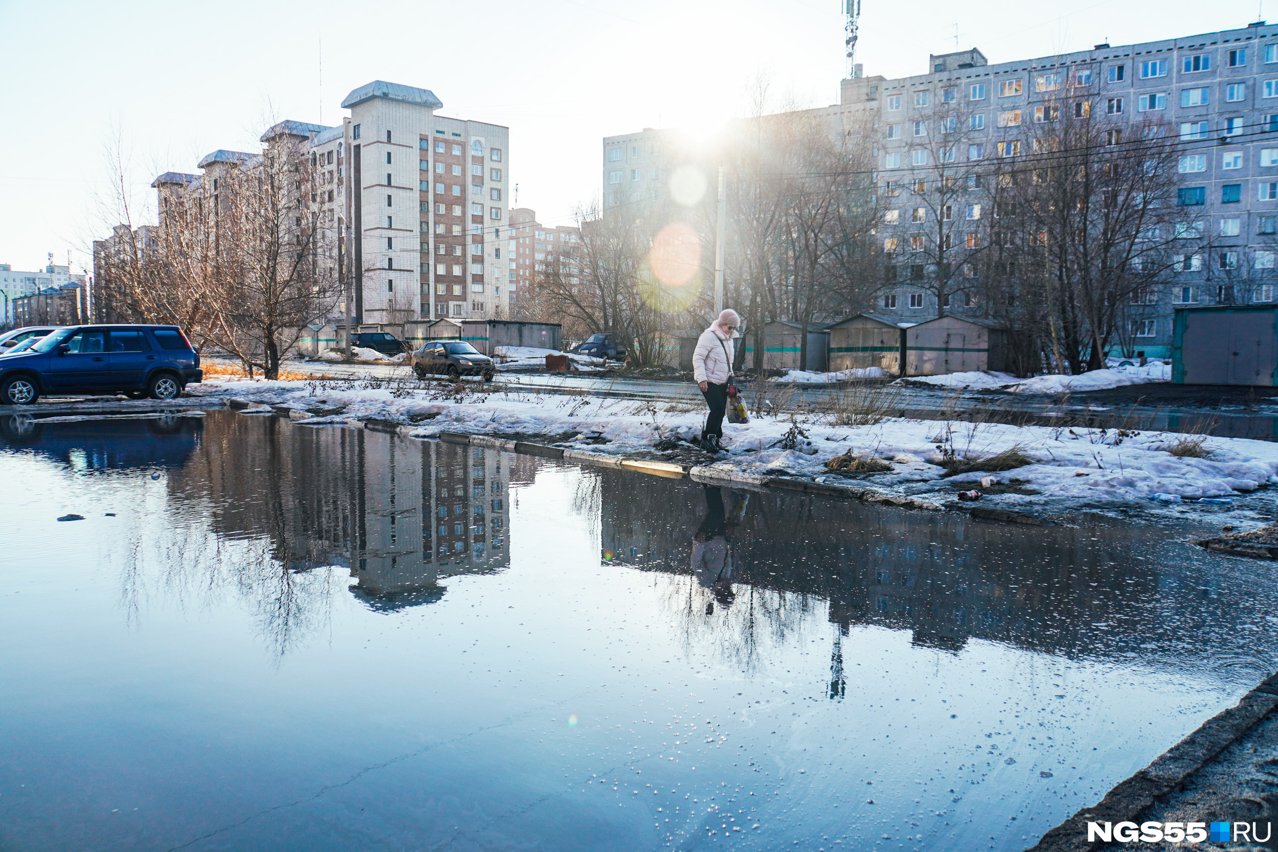 Город омск затопило. Омск затопленные улицы. Омск затопило. Грязный город фото. Омск весной.