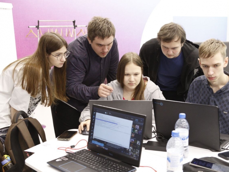 Омские студенты разрабатывают алгоритм вычисления мошеннических банковских операций