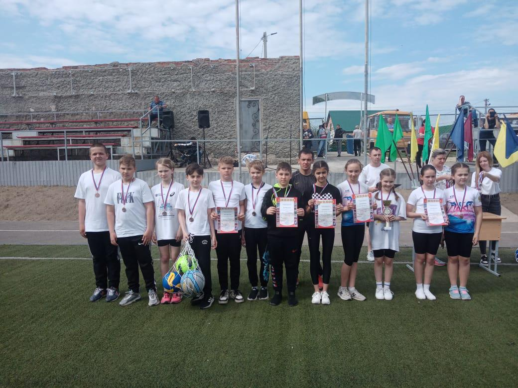 президентские соревнования 2022. президентские спортивные состязания 2022-2023. спортивная школа номер 1. дагестанские школьники стали призёрами президентских состязаний. выпускной в дагестане 2022.