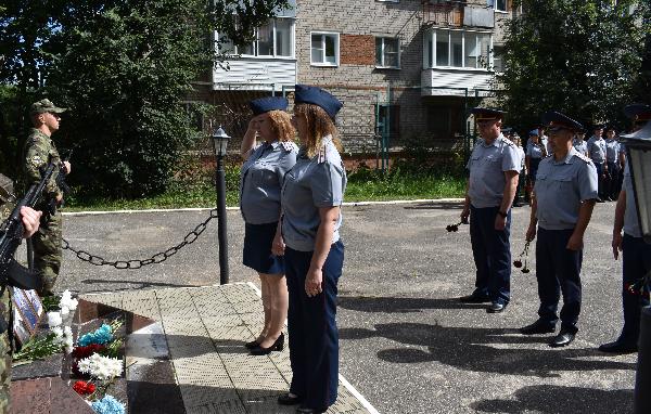 В УФСИН России по Ивановской области почтили память сотрудников, погибших при исполнении служебных обязанностей 