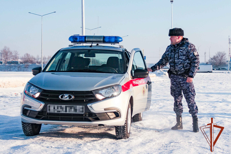 Работнице автозаправки понадобилась помощь сотрудников Росгвардии из-за дебошира