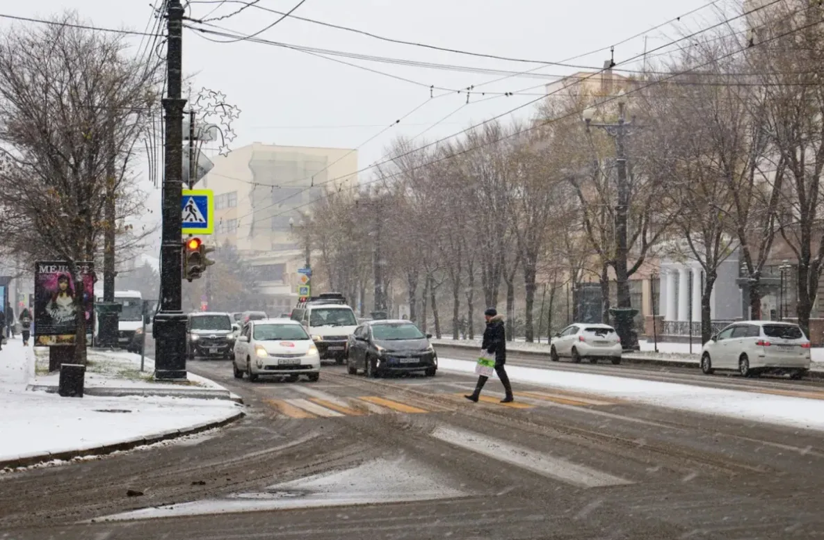 Мокрый снег и гололёд вновь ожидают хабаровчан