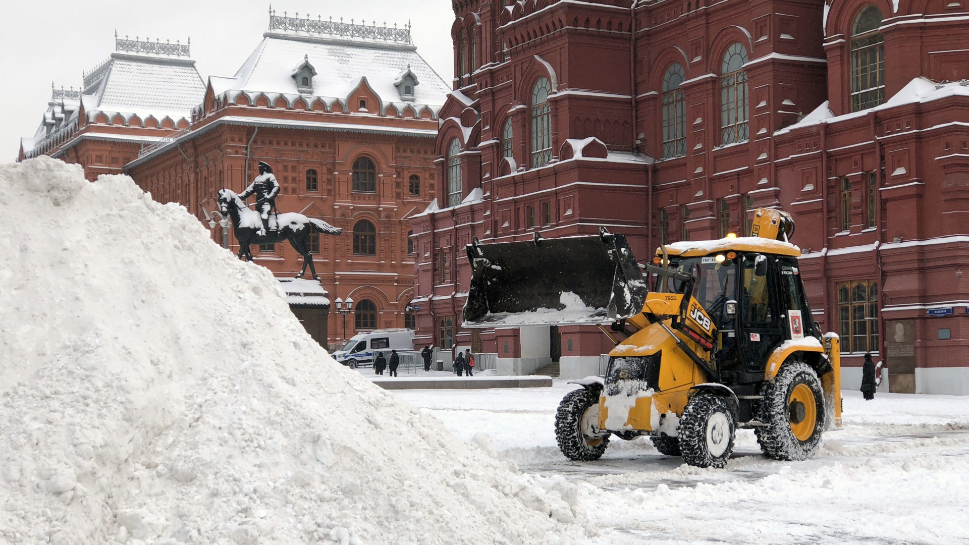 москва сугробы