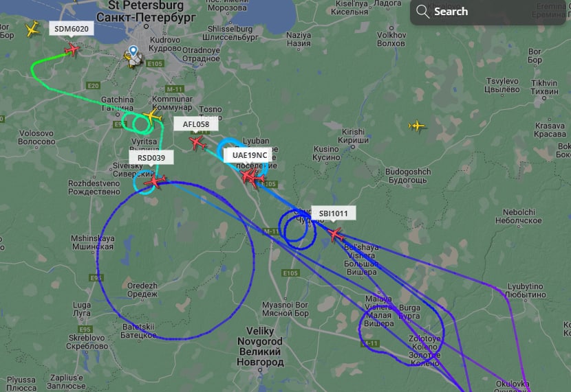 Самолет приземлился в санкт петербург