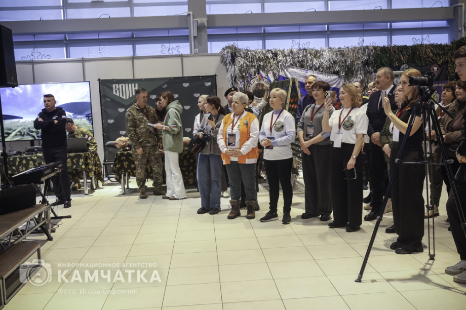 Камчатка объединилась ради Победы! (фоторепортаж). Фотография 28 Камчатка объединилась ради Победы! (фоторепортаж). Фото: «Камчатка Сегодня» \ Игорь Сафончик. Фотография 28