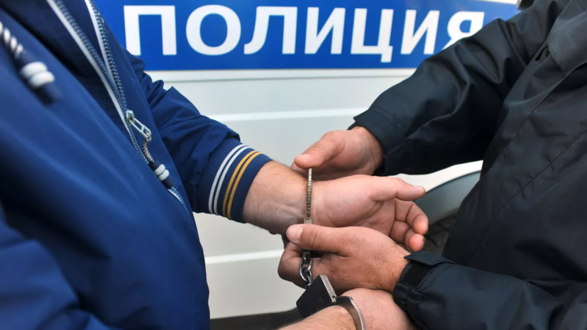 В Иркутске задержали пришедшего в школу с пневматическим пистолетом подростка