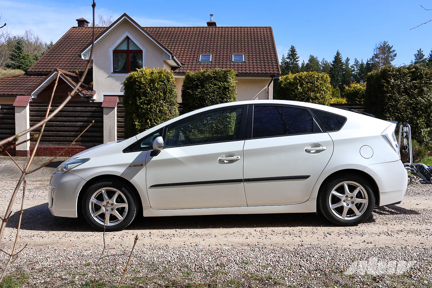 Вайб и экономия: секонд-тест Toyota Prius XW30 с пропановым ГБО