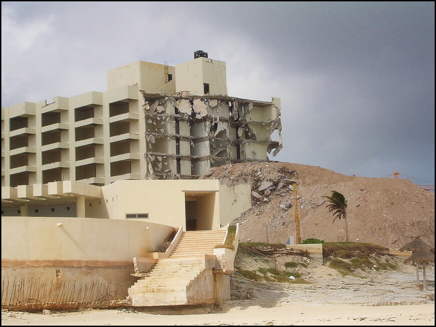 Древность и современность в Канкуне