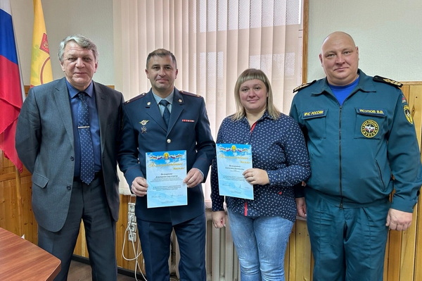 Заместителя начальника ИК-18 УФСИН России по Кировской области наградили за спасение утопающих