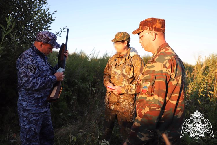 Сотрудники Росгвардии напоминают жителям Рязанской области о правилах охоты и безопасного обращения с оружием