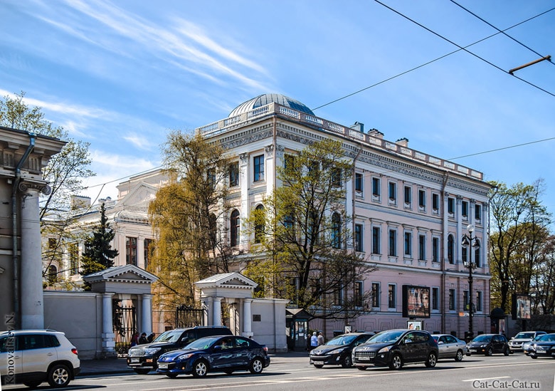 Аничков дворец в Питере